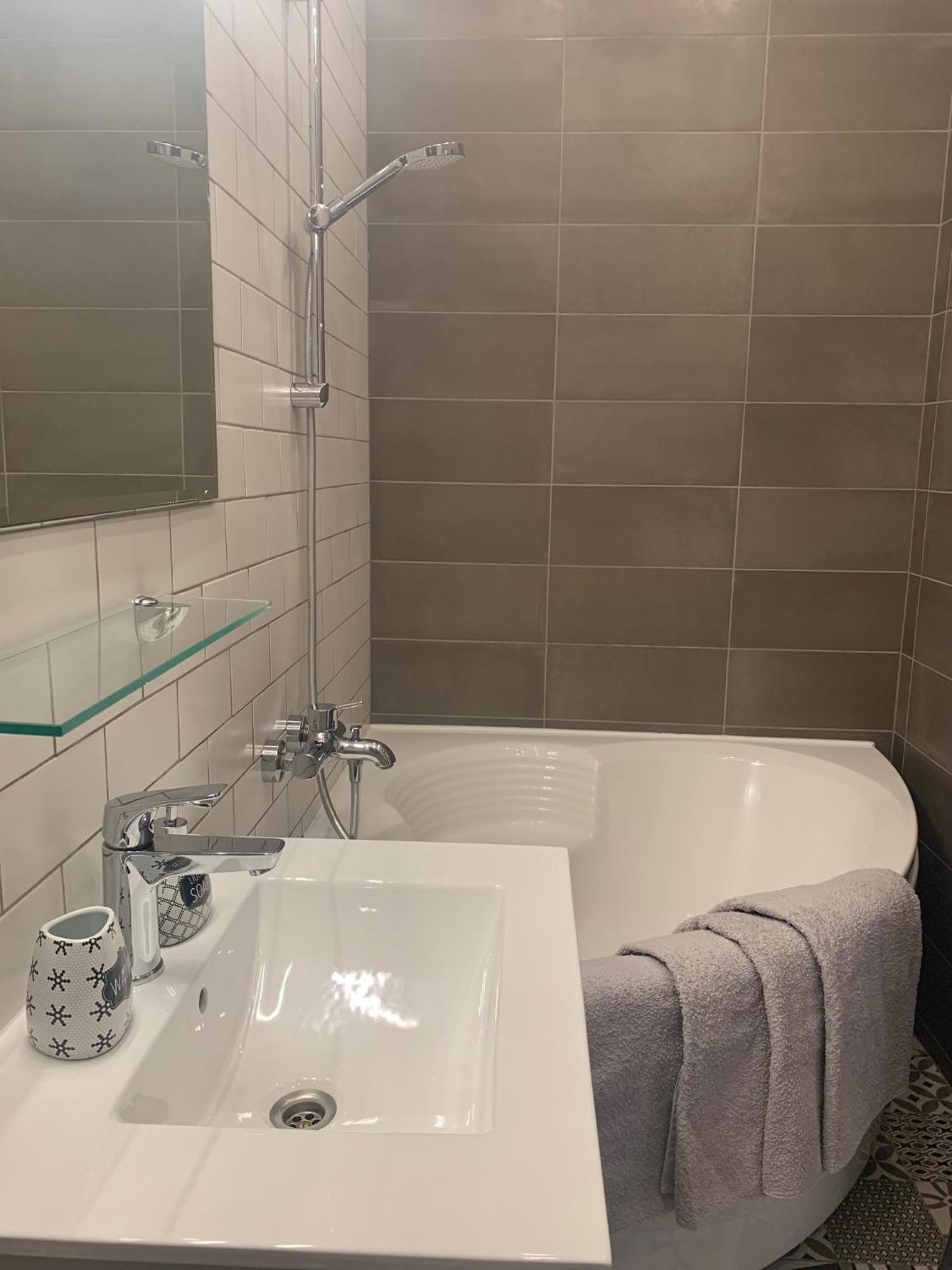 Appartamento Aquagate Jūrkalne Esterno foto